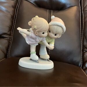 Precious Moments SHARING OUR WINTER WONDERLAND figurine. Like new.